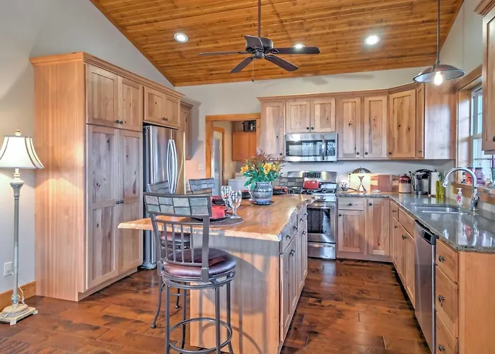 Beautiful In Shawnee National Forest Holiday home